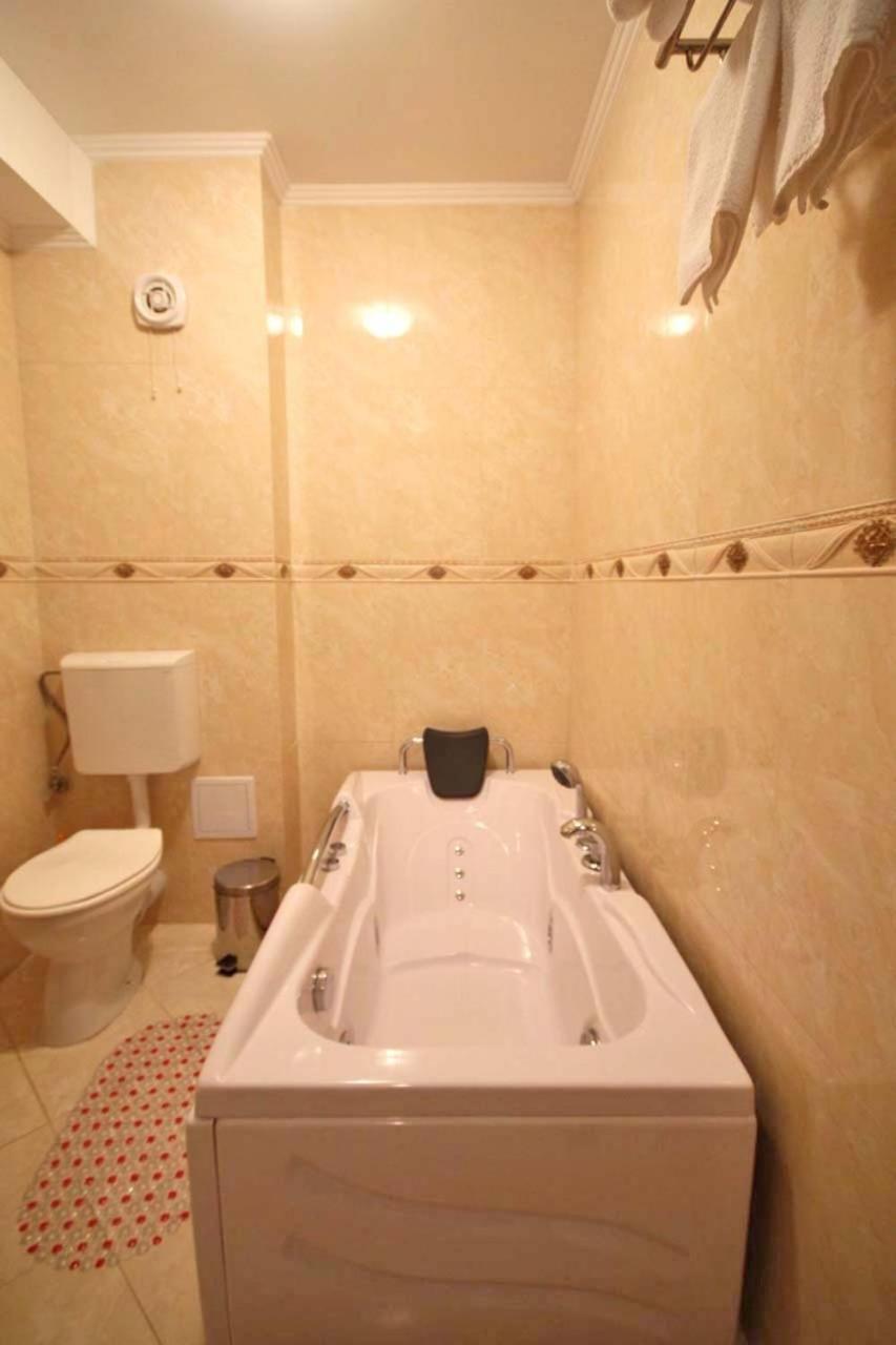 Hotel Ibiza Eforie Nord Eksteriør billede